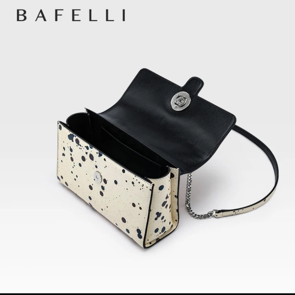 Premuim Genuine Leather Crossbody Bag - Picture 8 of 12